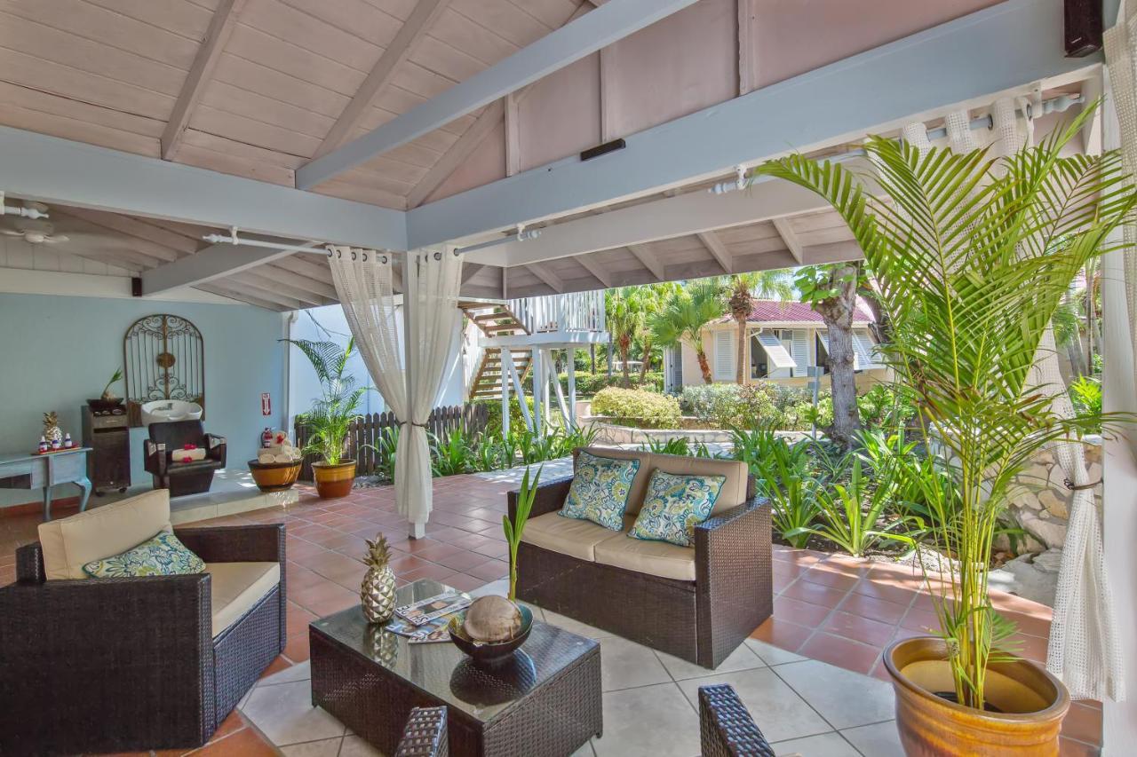 Pineapple Beach Club (Adults Only) Long Bay Buitenkant foto