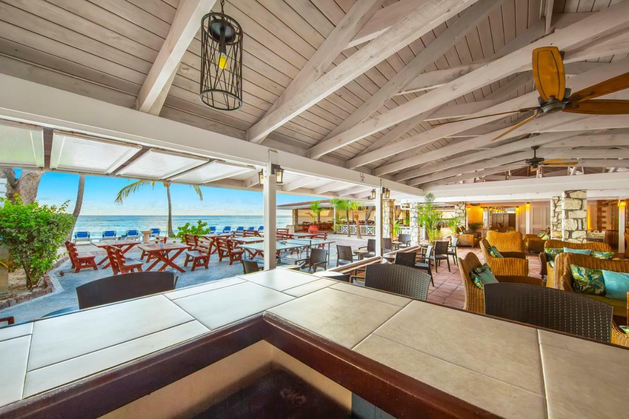 Pineapple Beach Club (Adults Only) Long Bay Buitenkant foto